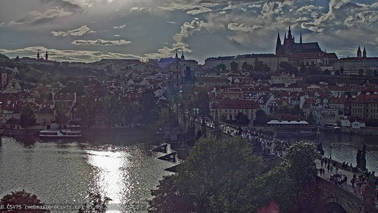 Webkamera Karlův most a Pražský hrad